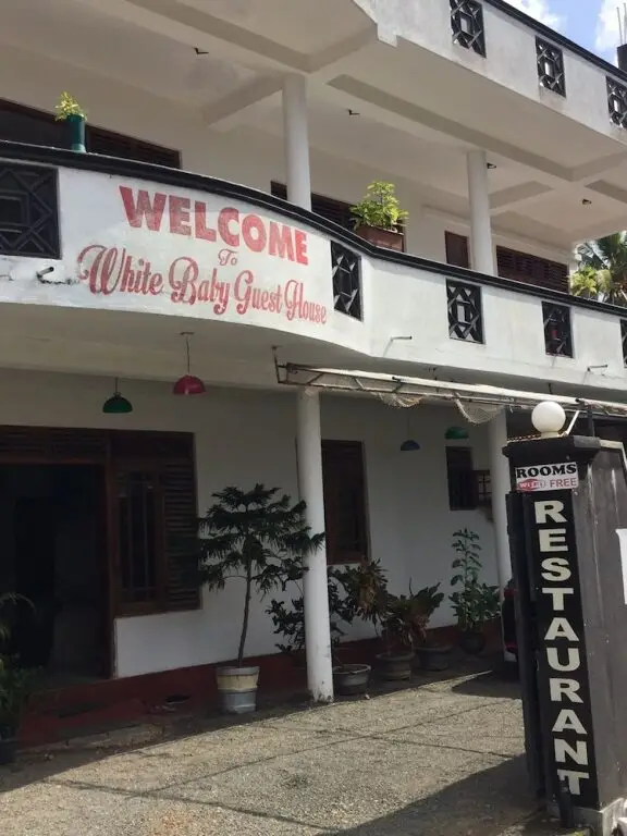 White Baby Guest House & Restaurant — фото 1