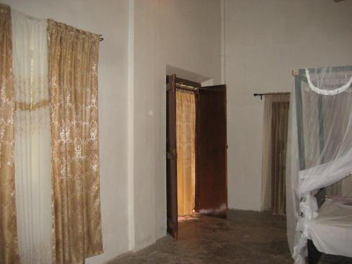 Талагаха: Abeywasa Bungalow