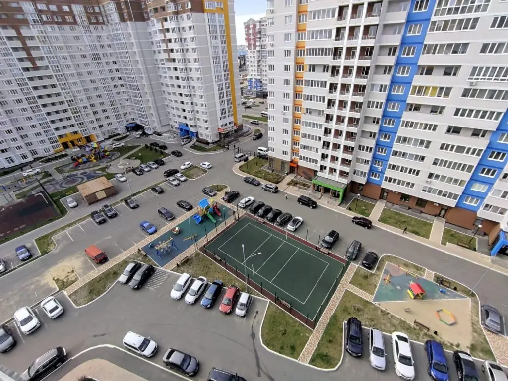 Брянск: Две Подушки на улице Горбатова