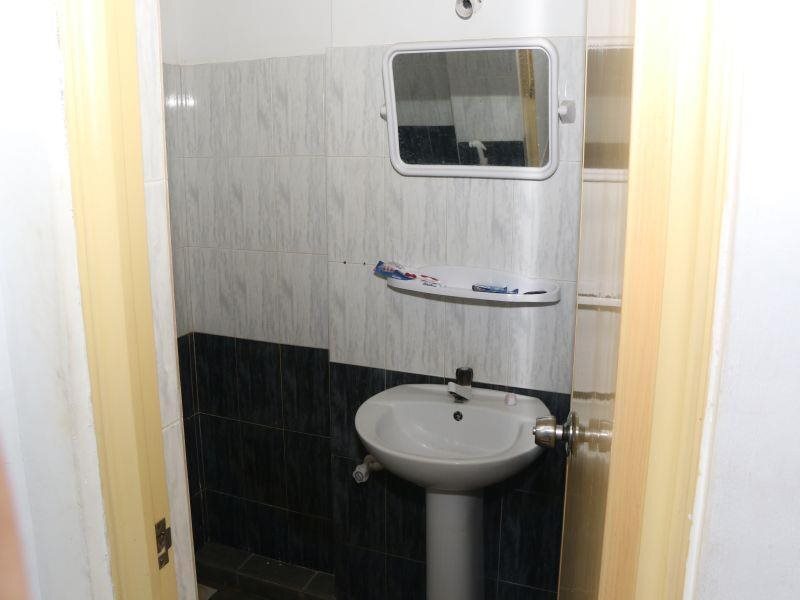 Эмбилипития: Tharusha White House Hotel