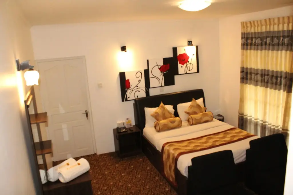 Нувара-Элия: La Cottage Boutique Hotel & Restuarant