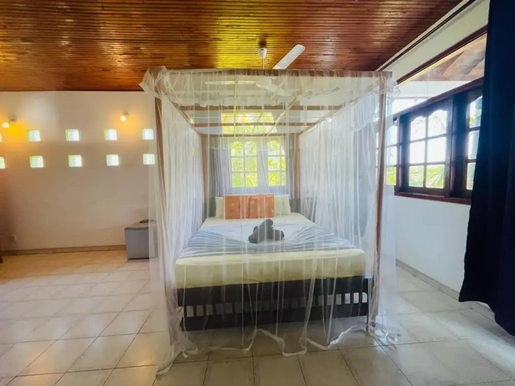 Таларамба: Bougain Villa Sea View