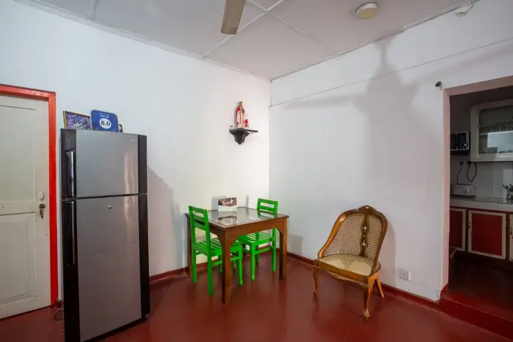 Гора Lavinia: White Villa