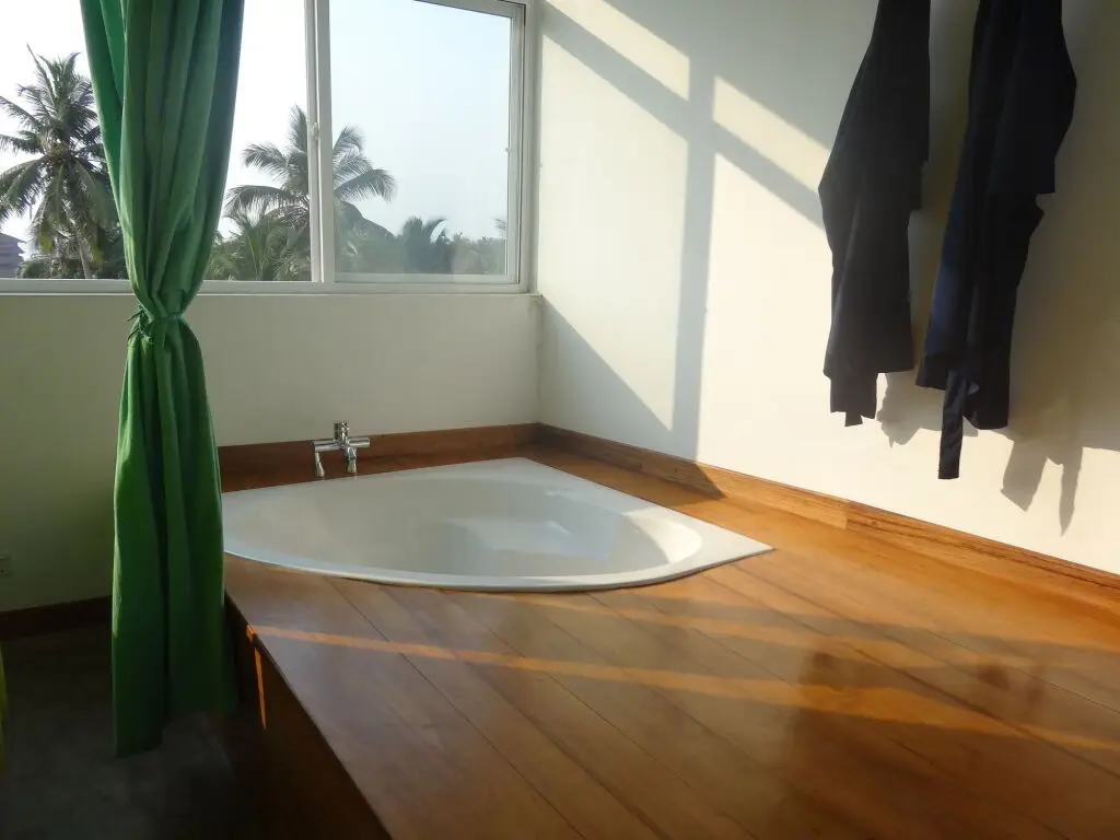 Хиккадува: Refresh Hotel
