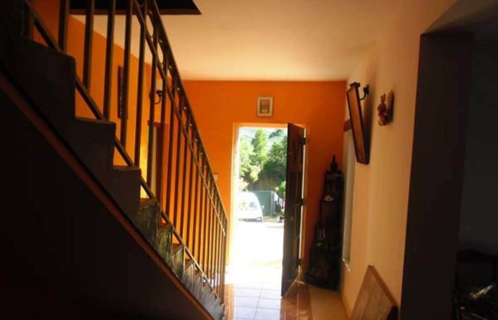 Нувара-Элия: Yoho Friendz Country Holiday Home