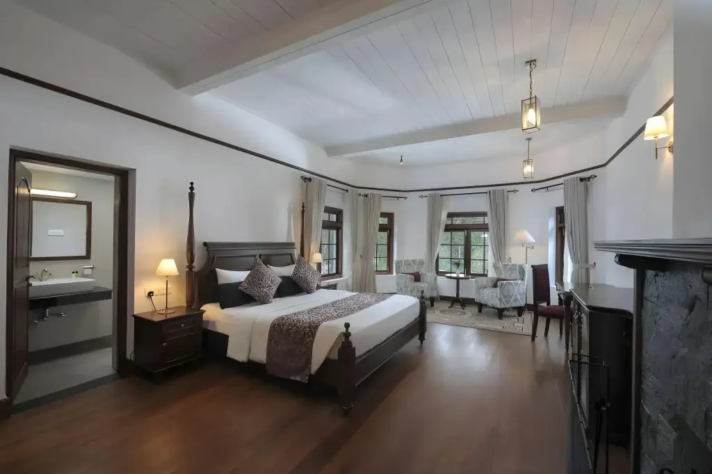 Нувара-Элия: Hill Cottage