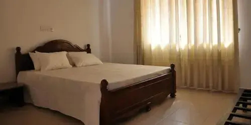 Хиккадува: Harris Villa