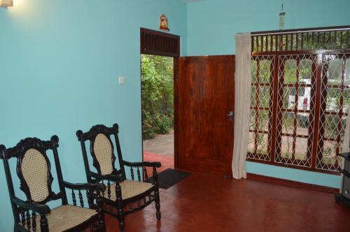Хиккадува: Homestay Hansi Home
