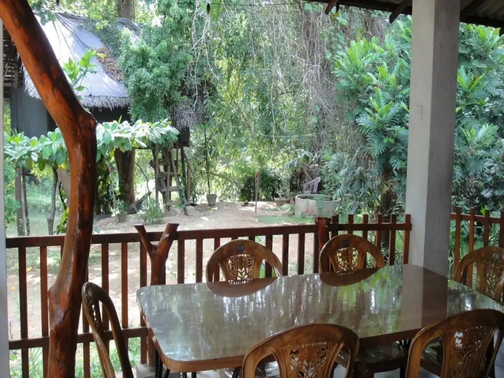 Киринда: River Side Cabana