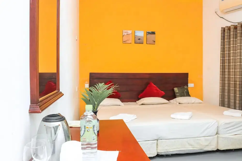 Аругам-Бэй: New Tristar Beach Hotel