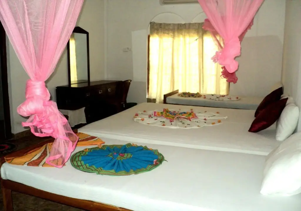 Тринкомали: Shivas Beach Resort