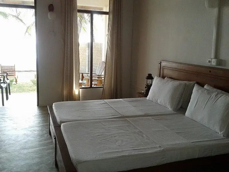 Тринкомали: Pearl Oceanic Resort - Trincomalee