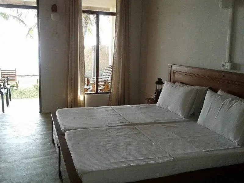 Тринкомали: Pearl Oceanic Resort - Trincomalee