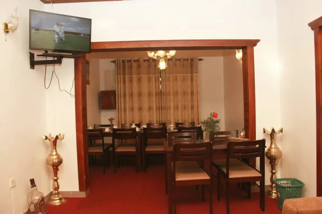 Нувара-Элия: Hotel Oasis Park