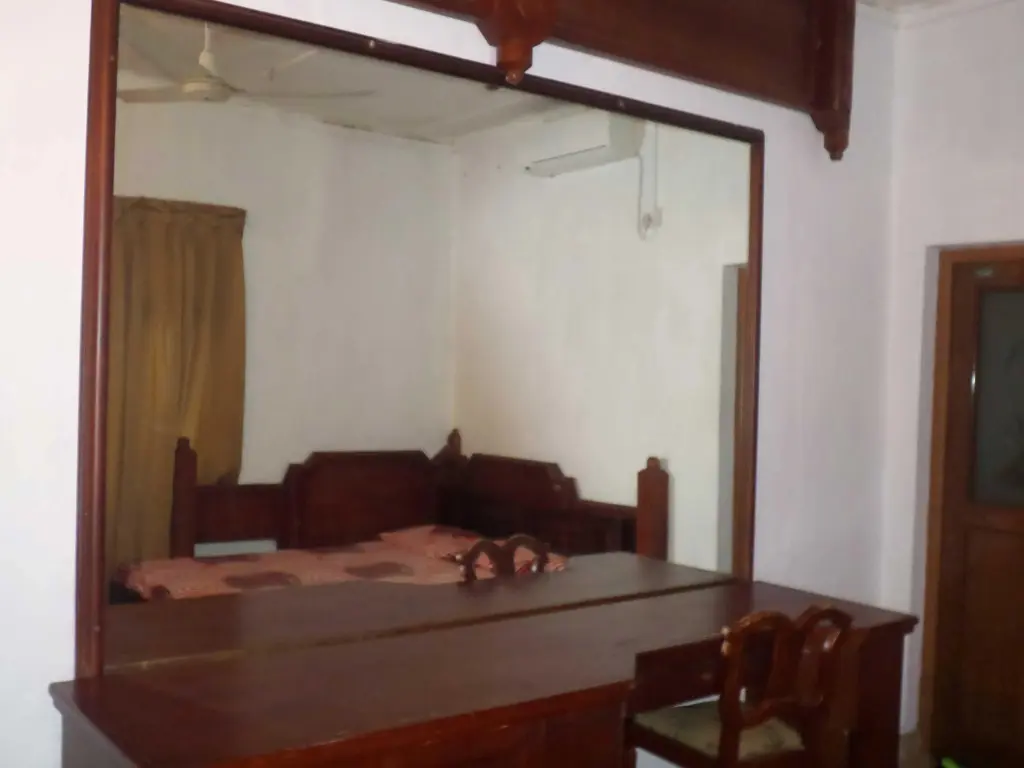 Анурадхапура: Mahagedara Inn