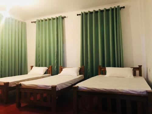 Анурадхапура: Nimthera Holiday Resort