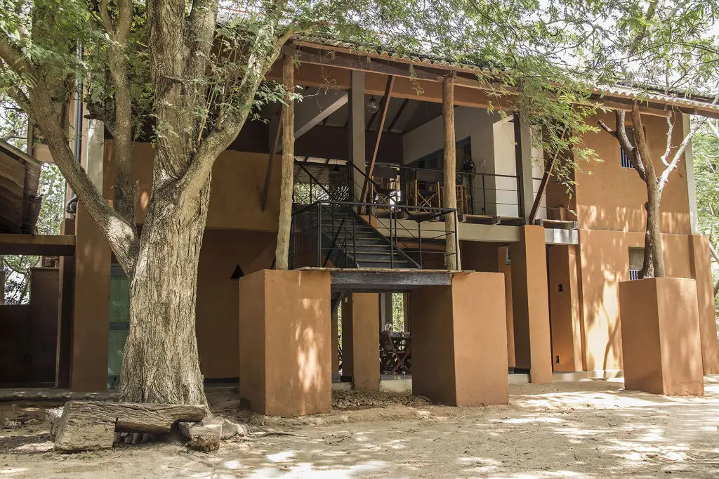 Киринда: Wapi Bungalowi Yala