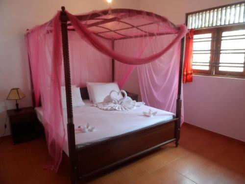 Хиккадува: Pearl Island Beach Hotel