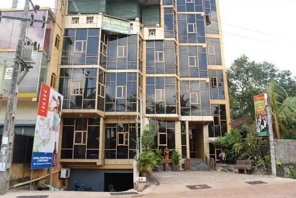 Келания: Nithila Inn