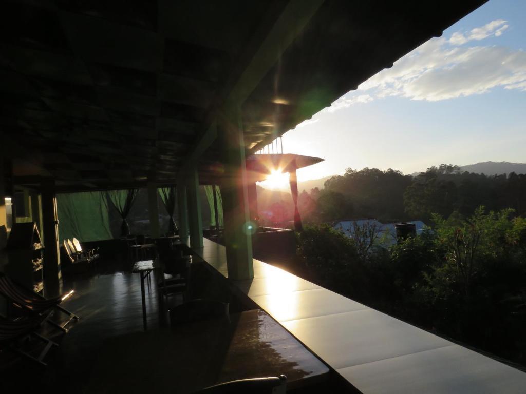 Элла: Hilltop Guest House