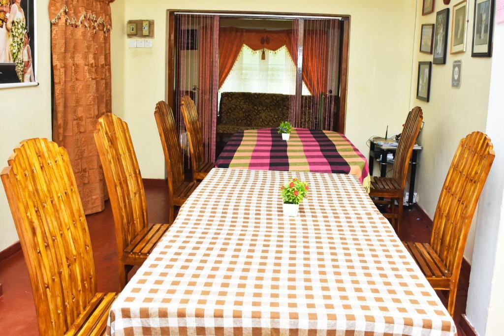 Денийяйя: Deniyaya Guest House
