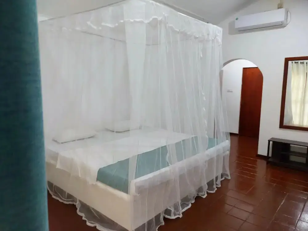 Ранна: Helios Beach Resort