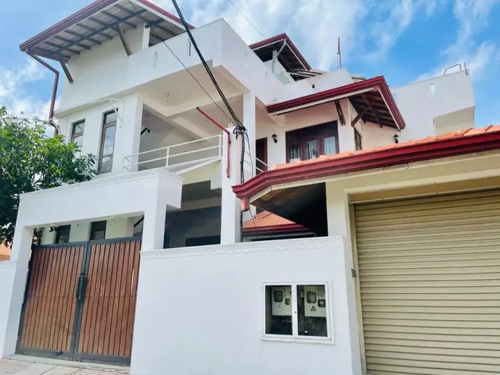 Негомбо: Grand Residence Negombo