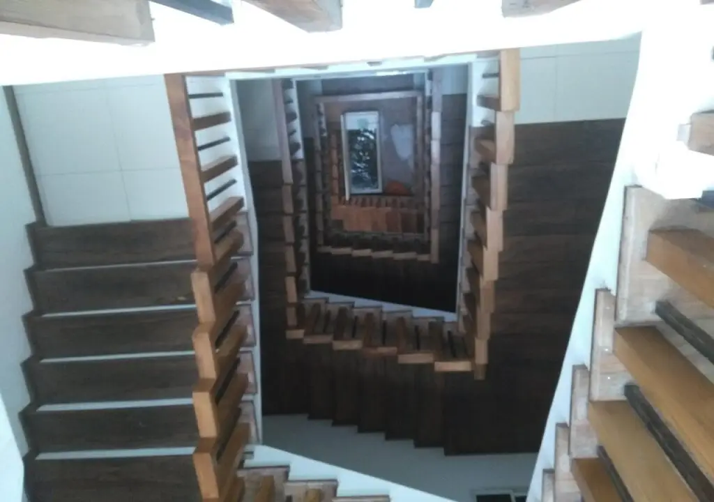 Галле: Hotel Sealine