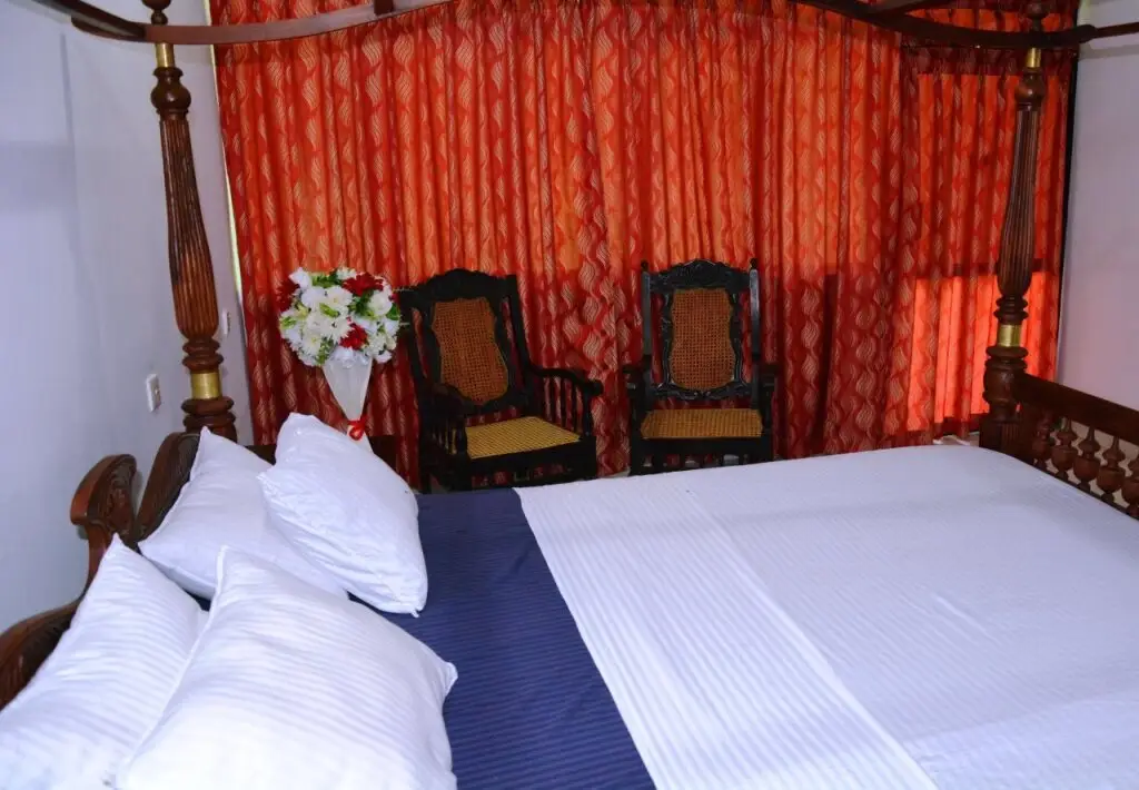 Панадура: River View Hotel