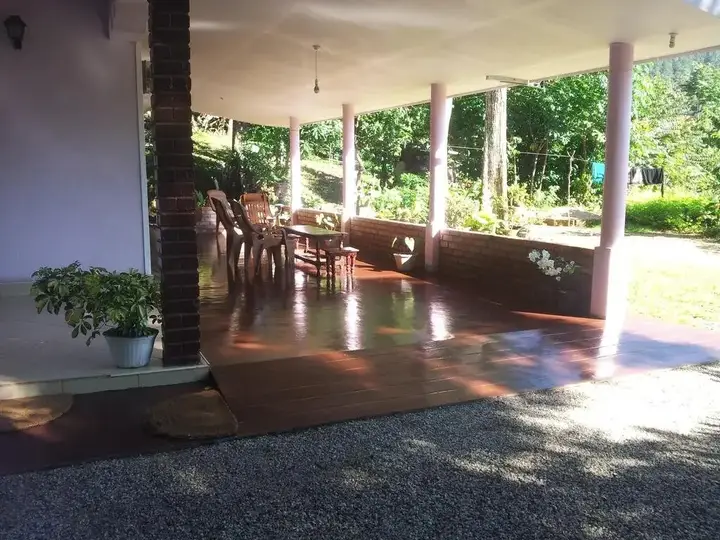 Элла: 59B Rest Inn Ella