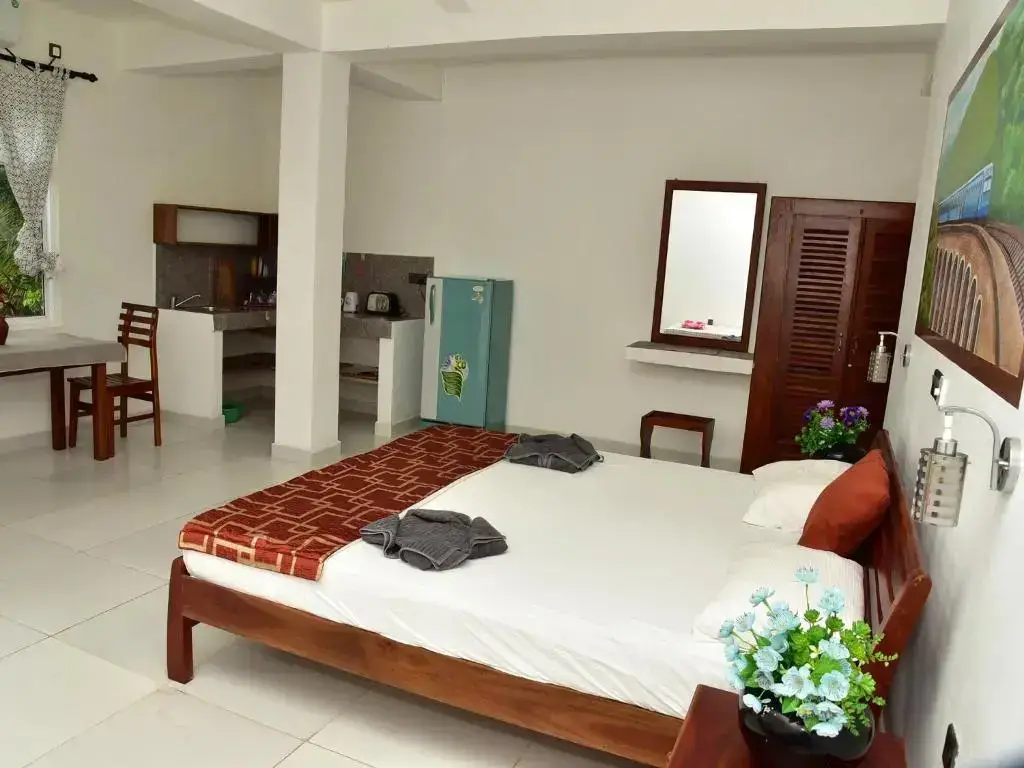 Хиккадува: Hotel Happy Tuna