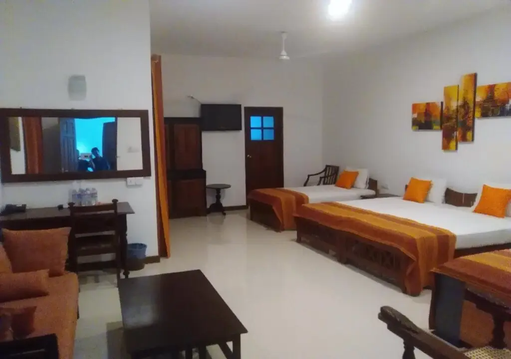 Катарагама: Hotel Sunflower