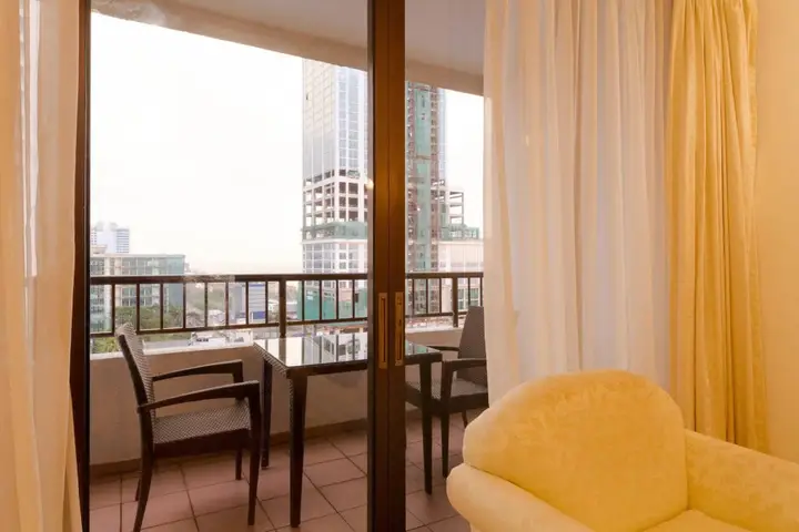 Коломбо: Colombo Residencies