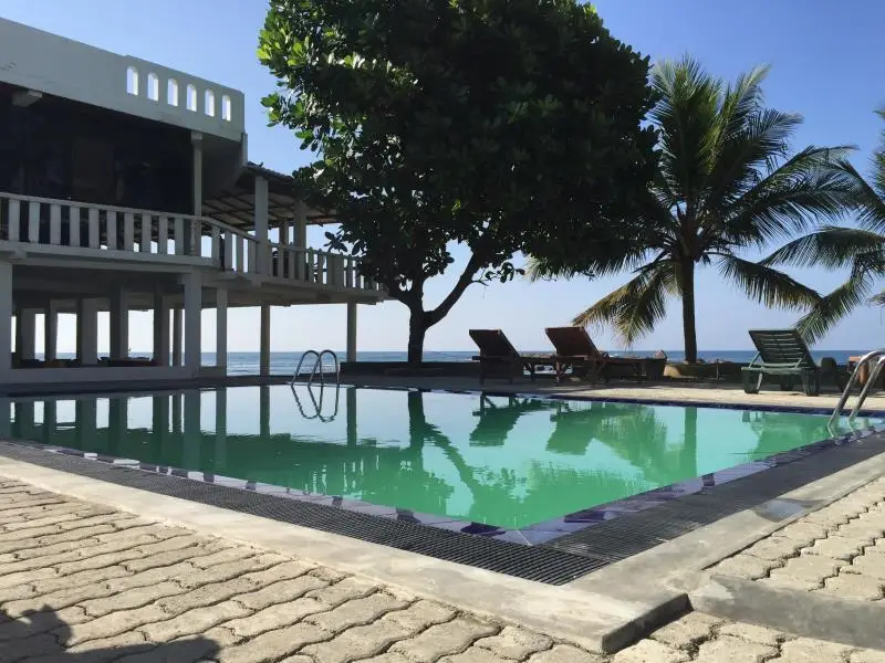 Унаватуна: Unawatuna Mbr Resort