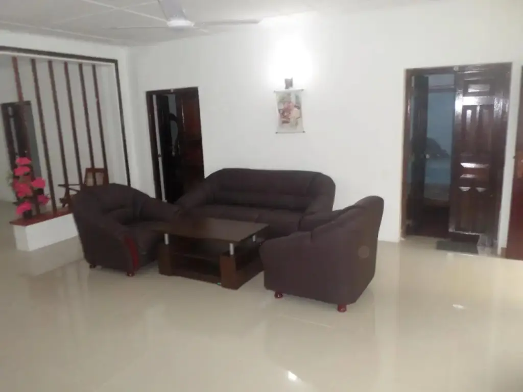 Полватумодара: Grand Villa