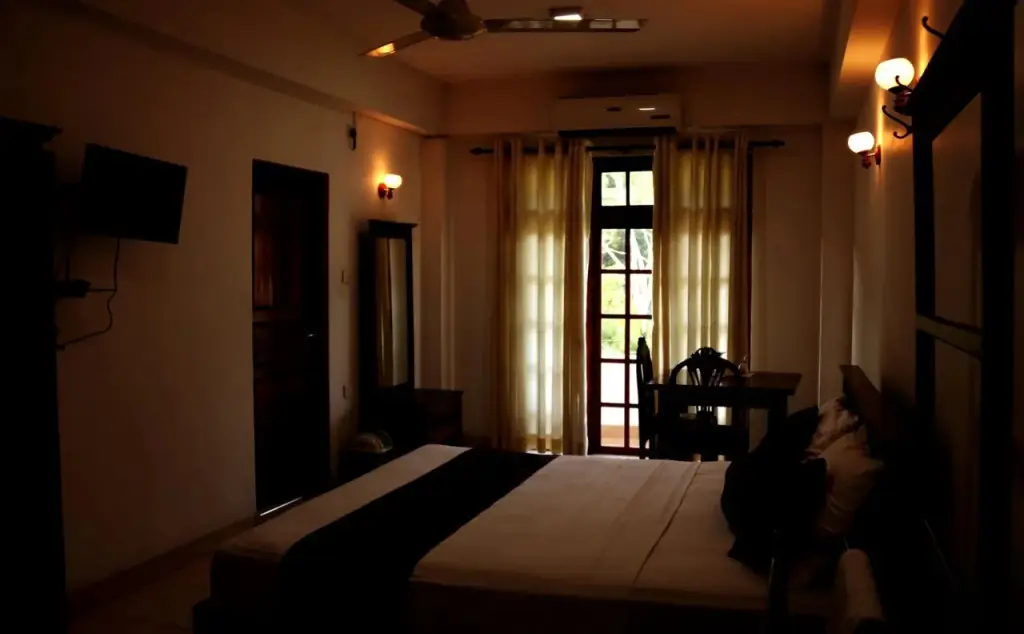 Канди: Hotel Mapura