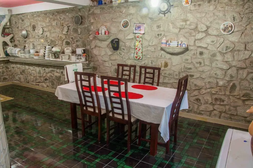 Нувара-Элия: Yoho Roshan Guest House