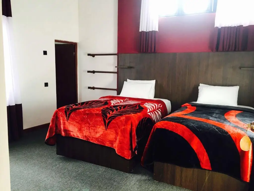 Yoho Roshan Guest House — фото 1