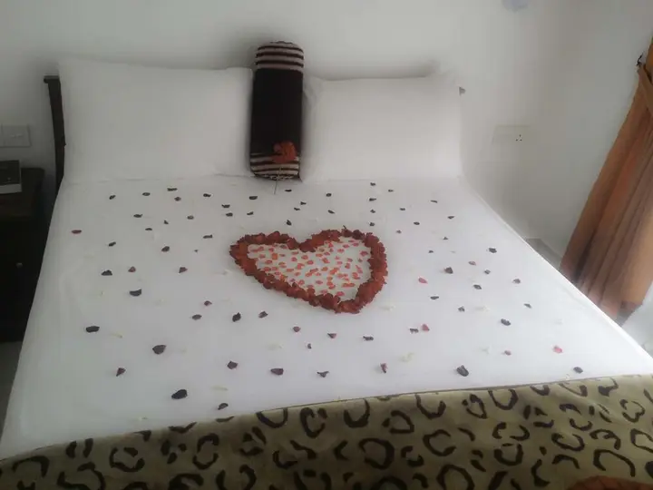 Нувара-Элия: Yoho Toppass Breeze Hotel