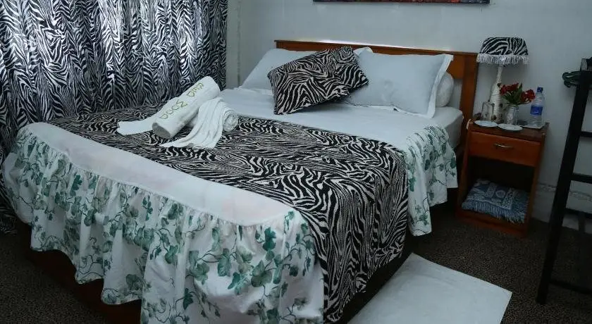 Нувара-Элия: Redwood Inn Nuwara Eliya