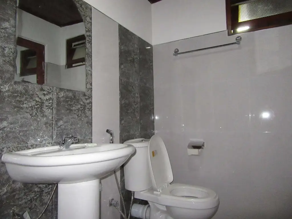 Мирисса: ExtremeHost Guest House
