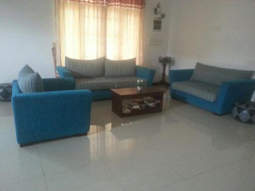 Элла: Shadow Inn Guest House