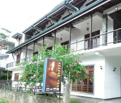 Элла: Shadow Inn Guest House