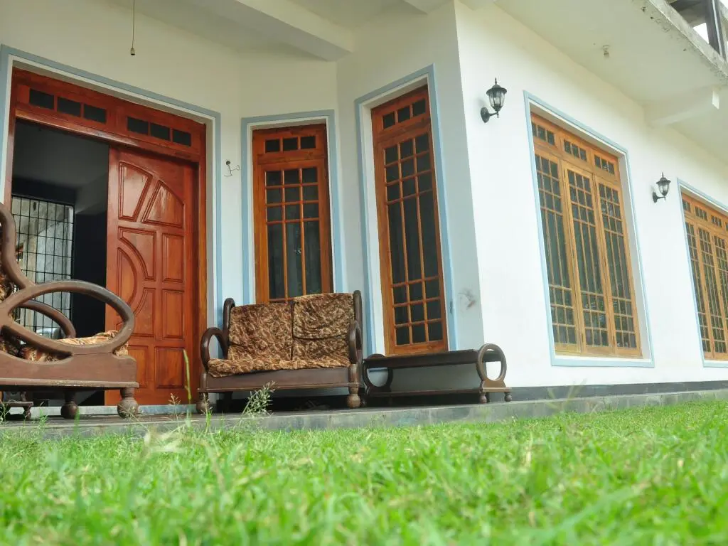 Элла: Shadow Inn Guest House