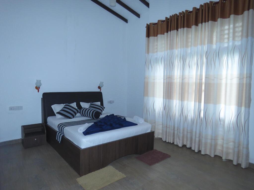 Элла: Shadow Inn Guest House