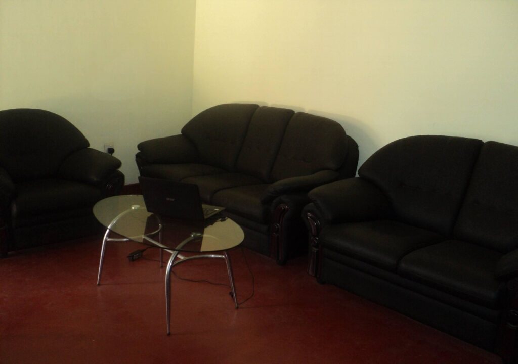 Полоннарува: Cannel Side Guest House