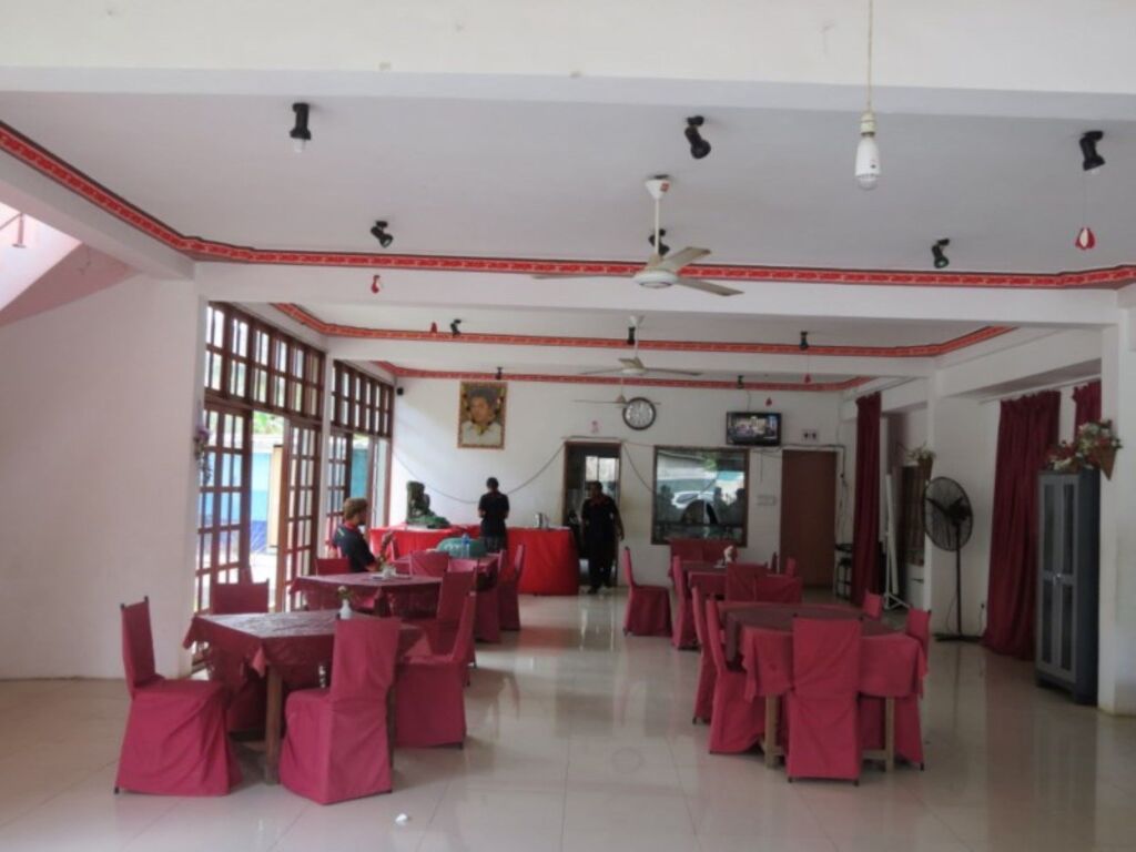 Вавуния: Thampa Tourist Hotel in Vavuniya