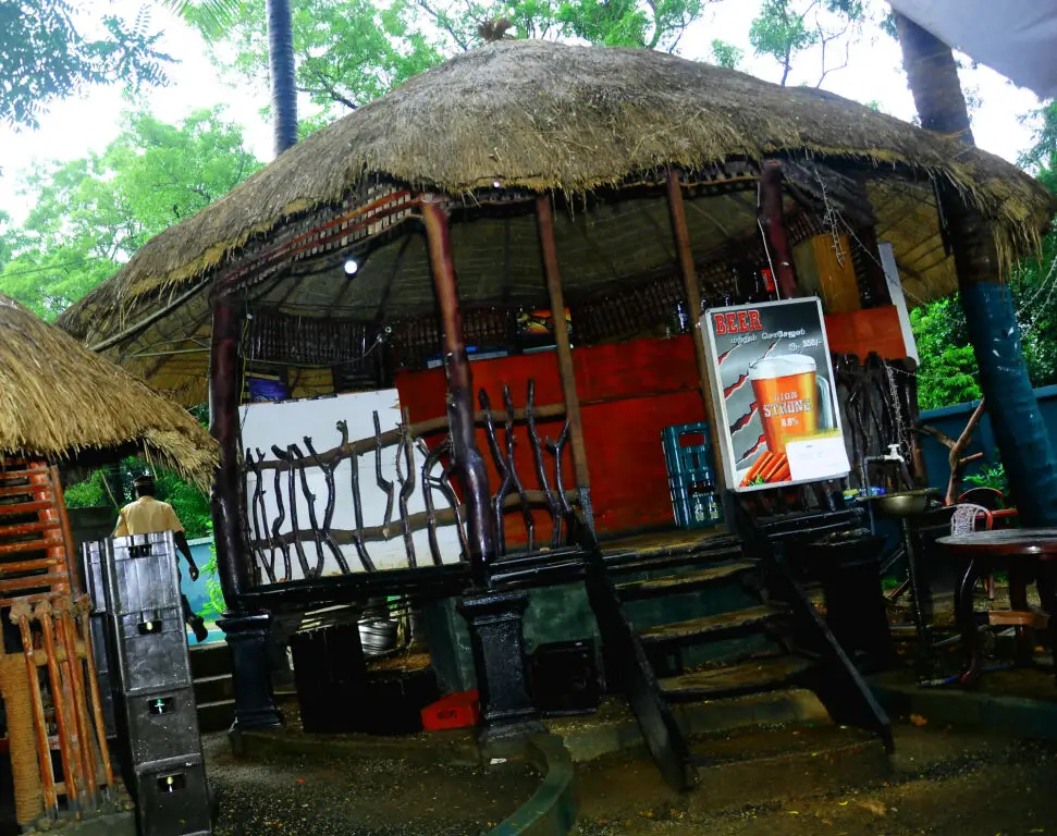Вавуния: Thampa Tourist Hotel in Vavuniya