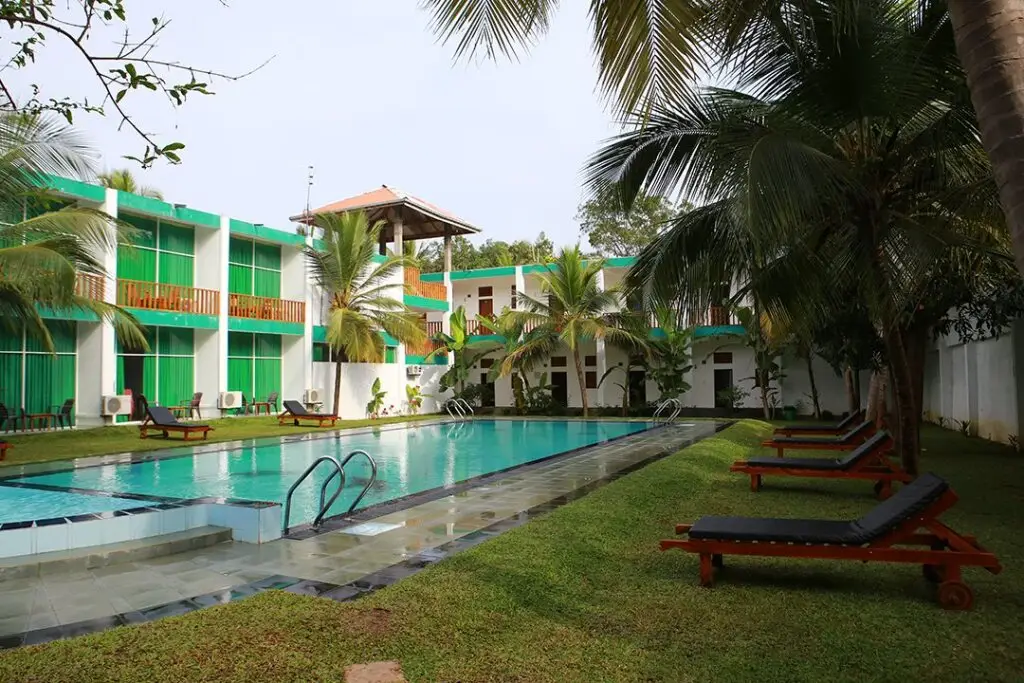Хабарана: Acme Transit Hotel