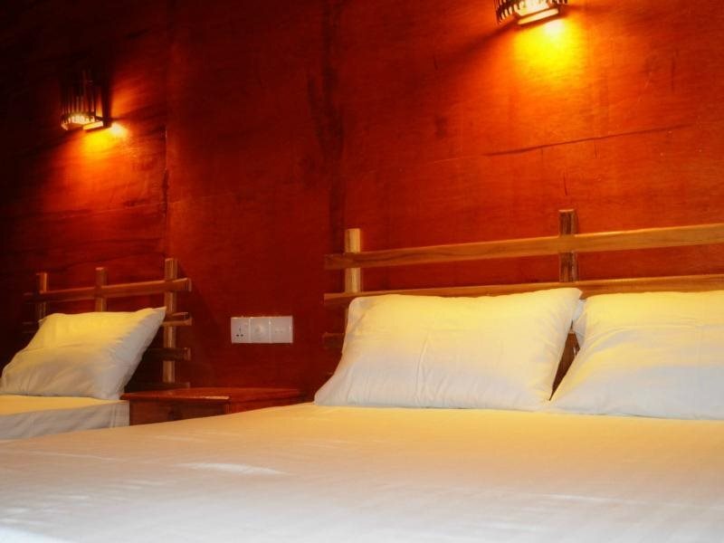 Тринкомали: Silver Beach Hotel